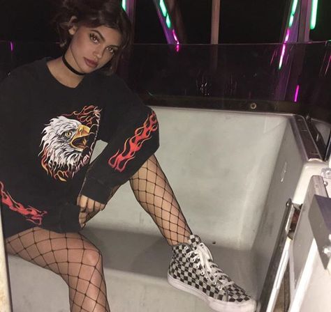 Fishnet Outfits, Kelsey Calemine, Goth Outfit, Instagram Baddie, Fishnet Stockings, Mode Inspo, Outfit Goals, Mode Vintage, Looks Vintage