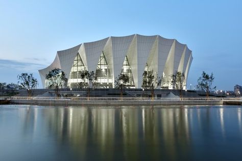 Shanghai Oriental Sports Center / gmp Architekten, © Marcus Bredt Stadium Architecture, Leisure Pools, Sport Center, Stadium Design, Sports Center, Sport Hall, Roof Structure, Sports Complex, Glass Facades