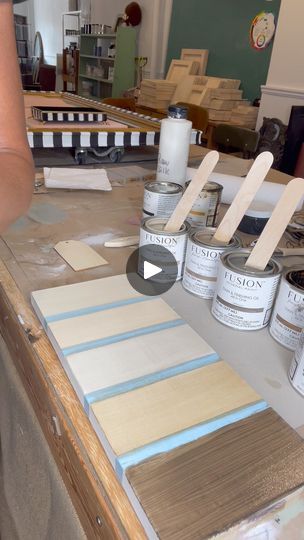 Easy “no-strip” Pottery Barn finish with paint and SFO | Did you sand through the veneer (again)…we all do it! 😅 Let me show you how to:
1. Get that Pottery Barn look with paint & stain 
2. Get more durability... | By Antica ModernFacebook Pottery Barn Wood Finish Diy, Pottery Barn Stain Diy, Pottery Barn Seadrift Finish Diy, Pottery Barn Paint Finish, Fusion Paint Furniture, Pottery Barn Paint, Pottery Barn Sausalito, Pottery Barn Look, Pottery Barn Furniture