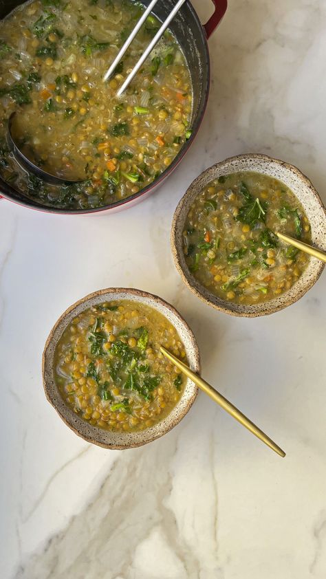 Hearty and Wholesome Green Lentil Soup with Kale - Cooking with Zahra Green Lentil Daal, Leafy Green Soup, Green Lentils Soup, Green Lentil Dahl Recipe, Lentil Soup With Kale, Lentils And Kale, Green Lentil Recipes, Lentil Kale Soup, Collard Green Soup