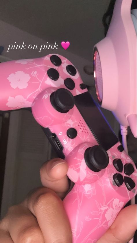 pink ps4 controller and pink gaming headset Pink Controller Aesthetic, Pink Gaming Headset, Pink Playstation Controller, Pink Xbox Setup, Pink Ps4 Controller, Pink Ps5 Controller, Ps4 Controller Aesthetic, Pink Gaming Aesthetic, Pink Xbox Controller