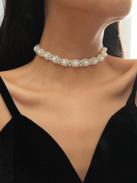 Faux Pearl Beaded Necklace | SHEIN USA Pearl Necklace Shein, Diy Pearl Necklace Choker, Fancy Beaded Necklaces, Modern Pearl Necklace Design, Beads Necklace Design, Pearl Necklace Diy, Pearl Beads Necklace, Diy Pearl Necklace, Perls Jewellery