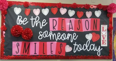 Easy Valentines Bulletin Boards, Valentines Day School Board, Office Decor Valentines Day, Valentines School Bulletin Boards, Valentine Hallway Decorations, Valentines Day Board Ideas, Valentines Office Decorations Ideas, Bulletin Board Ideas Valentines Day, February Work Bulletin Board Ideas