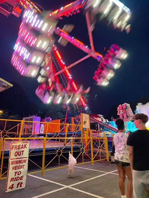 Uk Fairs At Night, Funfair Aesthetic Night, Crazy Core Aesthetic, Crazy Life Aesthetic, Carnival Aesthetic Night, Summer Carnival Aesthetic, Uk Summer Aesthetic, Bright Summer Aesthetic, Funfair Aesthetic