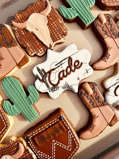 Wild West Cookies Decorated, First Rodeo Birthday Cookies Boy, First Rodeo Cake Pops, First Rodeo Cookies Boy, Wild West Birthday Party Decor, How The West Was One Cookies, Wrangler Cookies, Wild West Baby Shower Ideas, Boy Western Baby Shower Ideas