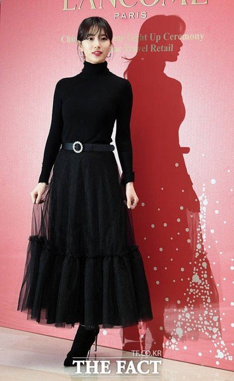 Suzy Bae Fashion, Suzy Dress, Korean Fashion Dress, Bae Suzy, Black Evening Dresses, Korean Actresses, Korean Celebrities, Tutu Skirt, Korean Actors