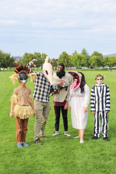 26 DIY Beetlejuice Costume Ideas Diy Beetlejuice Costume, Diy Beetlejuice, Beetlejuice Costumes, Witch Doctor Costume, Angry Birds Costumes, Diy Halloween Costume Ideas, Costume Ideas For Halloween, Plague Doctor Costume, Beetlejuice Costume