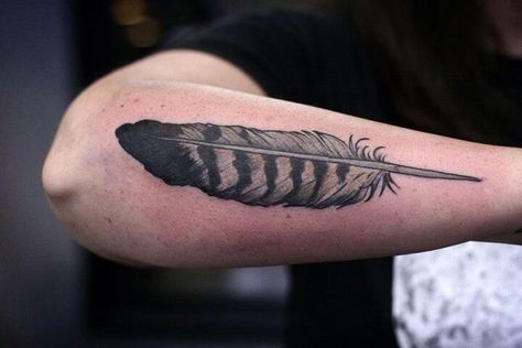 15+ Best Owl Feather Tattoo Ideas and Designs | PetPress Falcon Feather Tattoo, Turkey Feather Tattoo, Hawk Feather Tattoo, Native American Feather Tattoo, Feather Tattoo For Men, Feather Tattoo Ideas, Owl Feather Tattoos, Eagle Feather Tattoos, Owl Beautiful