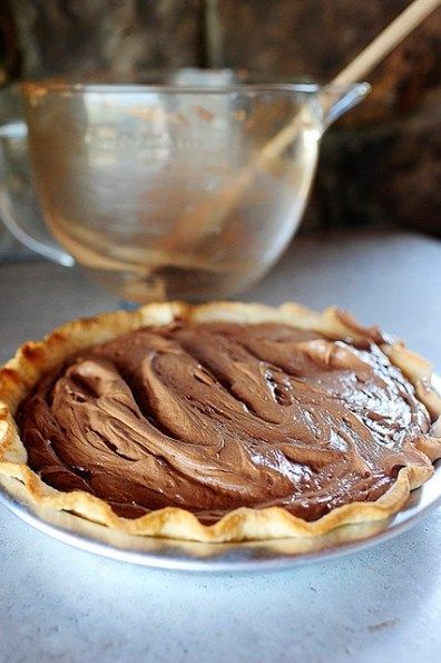 Silk Pie Recipe, Ree Drummond Recipes, French Silk Pie, Silk Pie, Dessert Original, Chocolate Pie, Butter Pie, Ree Drummond, French Silk