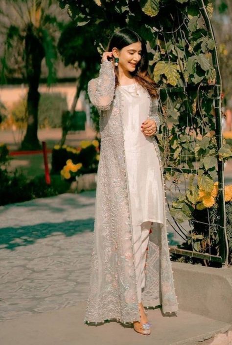 Dresses For Farewell Party In School Pakistani, Lace Dress Design For Wedding Guest, Coat Style Pakistani Dresses, Suit Pose, Designer Pakistani Suits, Satin Sarees, Casual Bridal Dress, Simple Suit, Coat Styles