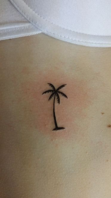 220 Beautiful Palm Tree Tattoos Designs with Meanings (2022) - TattoosBoyGirl Tree Tattoo Small Simple, Simple Palm Tree Tattoo, Palm Tree Tattoo Ankle, Tree Tattoo Ankle, Tree Tattoo Meaning, Tattoos About Mom, Small Palm Trees, Palm Tattoos, Ankle Tattoos