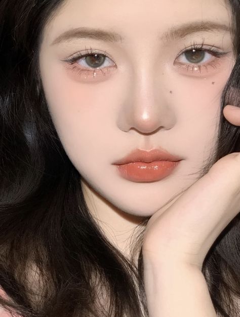 Slay Makeup, Korean Makeup Look, Orange Makeup, Doll Eye Makeup, Makeup Face Charts, Orange Lips, Kawaii Makeup, Ulzzang Makeup, Asian Eyes