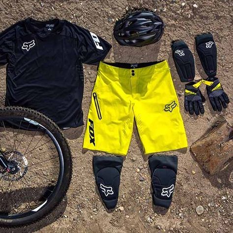 Collection shot of the Fox MTB 2014 Mtb Outfit, City Bike Men, Mountain Biking Outfit, Mtb Wallpaper, Mountain Bike Apparel, Scott Mtb, Urban Bike Style, Mountain Biking Women, Mtb Clothing