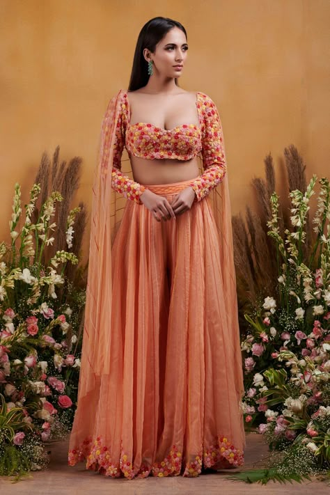 Orange Indian Outfit, Long Blouse Designs, Indian Bridesmaid Dresses, Haldi Outfits, Function Dresses, Latest Designer Dresses, Indian Sari Dress, Indian Outfits Lehenga, Traditional Indian Dress