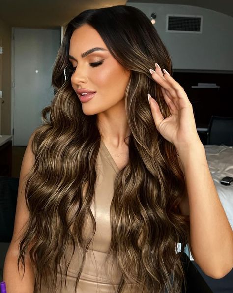 Jessica Vestal Hair, Jess Vestal Hair, Jess Vestal, Jessica Vestal, Reality Television, Dark Brown Hair, Color Inspo, Hair Inspo Color, Reality Tv