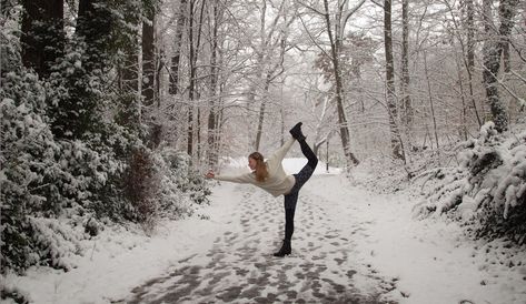 Return to Light: Yoga for the Winter Solstice The shortest day of the year marks a rebirth of the Sun; a return to innocence. Try these yoga sequences to activate your intentions at the Winter Solstice. Winter Yoga Photography, Winter Solstice Yoga Quotes, Winter Solstice Yoga Sequence, Winter Solstice Yoga, Yoga Content, Shortest Day Of The Year, Dance Shoot, Light Yoga, Yoga Flow Sequence