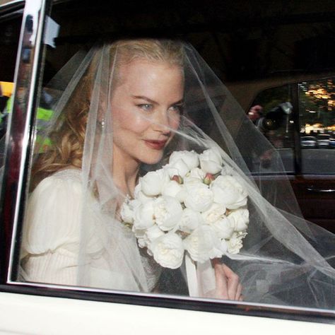 Celebrity Wedding Gowns, Wedding Photo Walls, Celebrity Wedding Photos, Nicole Kidman Keith Urban, Wedding Photo Display, Celebrity Bride, Iconic Weddings, Celebrity Wedding Dresses, Hollywood Wedding