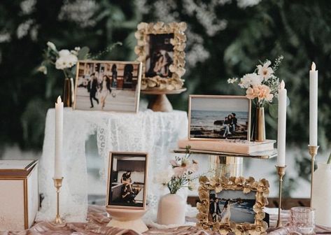 Photo Display Table Wedding, Wedding Photo Display Table, Bridal Shower Welcome Table Ideas, Wedding Photo Table Display Receptions, Signature Table Wedding, Wedding Reception Welcome Table, Wedding Greeting Table, Wedding Photo Table Display, Bridal Shower Welcome Table