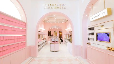 Top 4 Brand Experience Flagship Stores | The Official Travel Guide to Seoul Makeup Store Design, Stylenanda Pink Hotel, Girls Dressing Room, Botique Interiors, Pink Hotel, Retail Store Interior Design, Store Design Boutique, Hotel Concept, Retail Store Interior