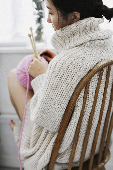 Park & Cube | Knitting Winter Cottage, Simple Texture, Pink Yarn, Branding Photoshoot, Cotton Ball, Comfy Cozy, A Chair, Mode Inspiration, Knitting Inspiration