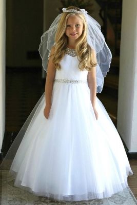 Communion Dresses Lace, First Communion Hairstyles, Indie Outfits Summer, Communion Hairstyles, Girls First Communion Dresses, Killstar Dress, Tea Length Bridesmaid Dresses, Girls Communion Dresses, Holy Communion Dresses