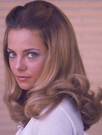 bruna lombardi 70 Hairstyles 1970s, 70s Hairstyles For Long Hair, 1970 Hairstyles, 70 Hairstyles, 1970s Hairstyles, 1960s Hair, 70s Hair, 90s Hairstyles, Mode Vintage