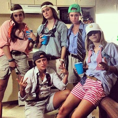 The 5 Best Sorority Group Halloween Costumes. Our favorite time of year is almost here! We love dressing up, but sometimes need inspiration for Halloween costumes.  We compiled a list of our favorite group costumes we've seen so that you can coordinate with your sorority sisters! http://www.greeku.com/blog/5-best-sorority-group-costume-ideas/ Frat Boy Costume, Funny Group Halloween Costumes, Costumes Funny, Frat Guys, Hallowen Ideas, Frat Parties, Diy Kostüm, Hallowen Costume, Halloween 2013