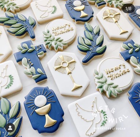 Confirmation Decorated Cookies, Catholic Baptism Party, First Communion Cookies Decorated, Confirmation Cookies Decorated, First Holy Communion Cookies, Holy Communion Cookies, Confirmation Cupcakes, First Communion Cupcakes, Confirmation Cookies