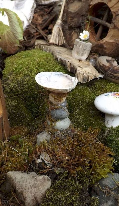 Miniature Fairy Garden Diy, Fairy Garden Design Ideas, Diy Fairy Garden Ideas, Diy Fairy Garden, Fairy Garden Ideas, Fairy Tree Houses, Garden Furniture Design, Fairy Garden Furniture, Fairy Garden Designs