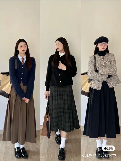 Mun Outfits Modest, Korean Long Skirt Outfits For Winter, Korean Winter Skirt Outfit, Fall Fashion Japan, Work Outfits Retail, Academic Conference Outfit, Long Skirt Uniform, Aesthetic Winter Outfits Korean, Long Beige Skirt Outfit