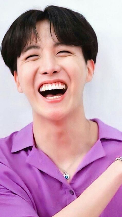 J Hope Smile Cute, Hobi Hd Pics, J-hope Cute Smile, Jimin Funny Face, Jhope Bts Wallpaper, J Hope Smile, Hope Wallpaper, Pokemon Wallpaper, Jhope Cute