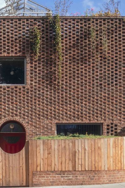 Architects Tom Surman and Percy Weston add a relaxing roof deck and plant-filled greenhouse atop urban home Peckham House, Rooftop Greenhouse, End Grain Flooring, Moroccan Riad, Sun Deck, Terrazzo Floors, Travel House, London Architecture, Thrifty Decor