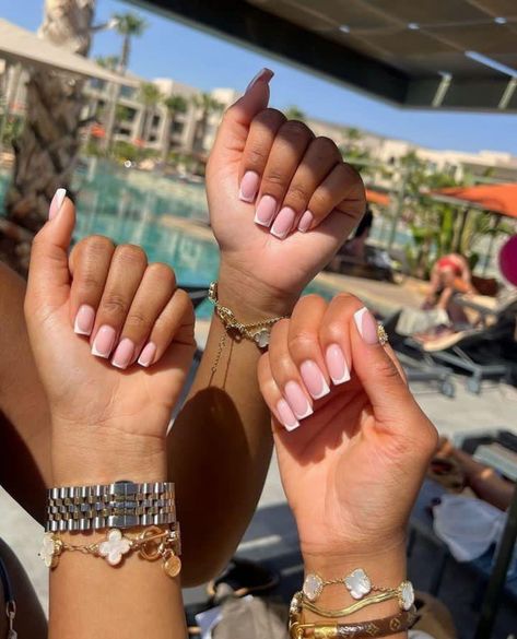 Overlay Nails, French Tip Acrylic Nails, Soft Life, Classy Acrylic Nails, Short Acrylic Nails Designs, Girls Nails, Classy Nails, Short Acrylic Nails, Best Acrylic Nails