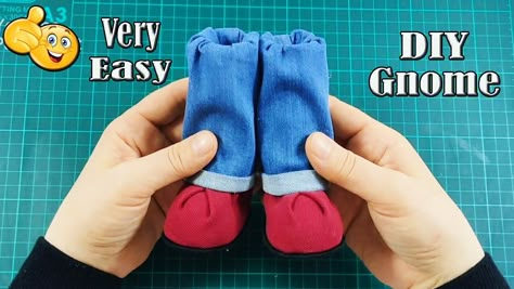 How To Make Gnome Shoes Diy, Burlap Gnome Diy, Gnome Arms And Legs Pattern, Diy Gnomes With Legs Tutorials, Gnome Fabric Projects, Fabric Gnomes Diy, Making Gnome Shoes, Gnome Shoe Patterns Free, Sitting Gnomes Diy How To Make