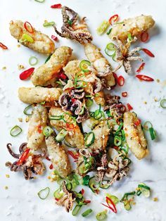 Salt and pepper squid. For the full recipe by Jeremy Pang, click the picture or see http://www.redonline.co.uk Deli Ideas, Chinese Seafood, Pescatarian Meals, Salt And Pepper Squid, Plates Ideas, Sea Knight, Sopapilla Cheesecake, Yum Cha, Squid Recipes