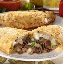 EASY STEAK BOMB CALZONE Calzone Recipe Easy, Calzone Recipes, Stromboli Recipe, Calzone Recipe, Pizza Stromboli, Pizza Roll, Calzone Pizza, Pizza Calzone, Pizza Calzones