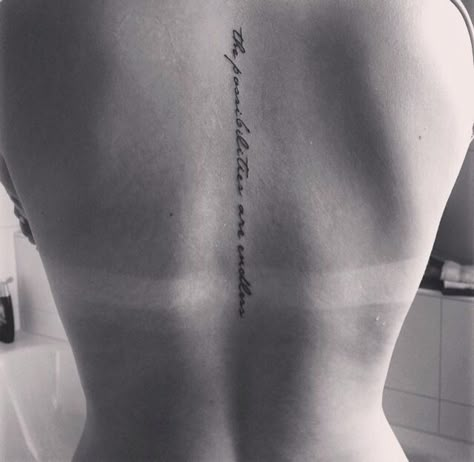 Back Tattoo Text, Spine Tattoo Quotes, Tattoo Text, Wörter Tattoos, Spinal Tattoo, Inspiration Tattoos, Text Tattoo, Spine Tattoos For Women, Spine Tattoo