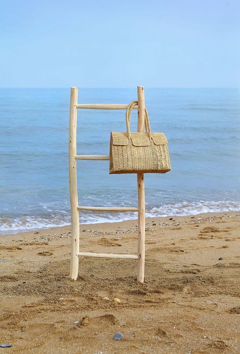 Beach Bag Photography, Vanilla Aesthetic, Beach Editorial, Hannah Rose, Venture Capitalist, Beach Shoot, Purse Brands, Summer Bag, Straw Bags