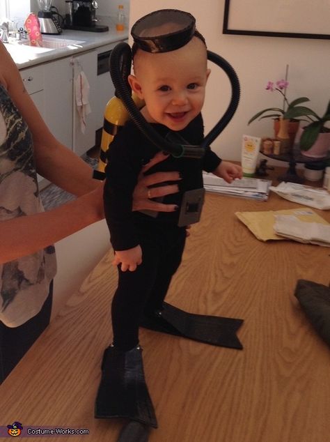 Baby Scuba Diver Costume, Diver Costume, Scuba Diver Costume, Diy Baby Halloween Costumes, Best Diy Halloween Costumes, Creative Halloween Costumes Diy, Twin Costumes, Halloween Costumes 2014, Baby Boy Vest