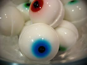 Eyeball Jello, Malibu Jello Shots, Samhain Party, Halloween Jello Shots, Halloween Jello, Creepy Halloween Food, Halloween Food Dinner, Black Food Coloring, Themed Treats