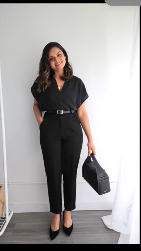 Black Work Outfit Plus Size, Cute Professional Outfits Plus Size, Corporate Outfit For Plus Size Women, Business Casual Jumpsuits For Women, Short Curvy Work Outfits, Work Outfit Slacks, Plus Size Work Attire Office Wear, Summer Business Outfits Plus Size, Office Attire Plus Size