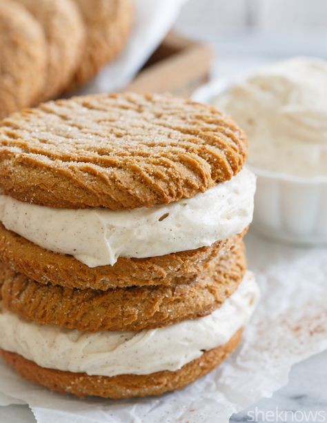 Sandwich Cookie Ideas, Cream Cheese Cookie Sandwich, Fall Cookie Sandwiches, Cookie Sandwich Ideas, Pumpkin Sandwich Cookies, Pumpkin Cookie Sandwich, Pumpkin Spice Sandwich Cookies, Halloween Cookie Sandwiches, Pumpkin Spice Cookie Sandwiches