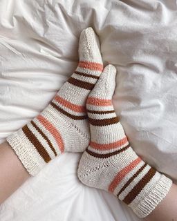 Ravelry: Designs by PetiteKnit Modern Knitting Patterns, French Knitting, Modern Knitting, Sock Knitting Patterns, Lang Yarns, How To Start Knitting, Sock Patterns, Striped Socks, Stockinette Stitch