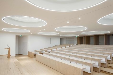 Lecture Room Design, University Classroom, University Interior Design, Auditorium Design, Classroom Interior, School Building Design, Lecture Hall, Lectures Room, Bonn Germany