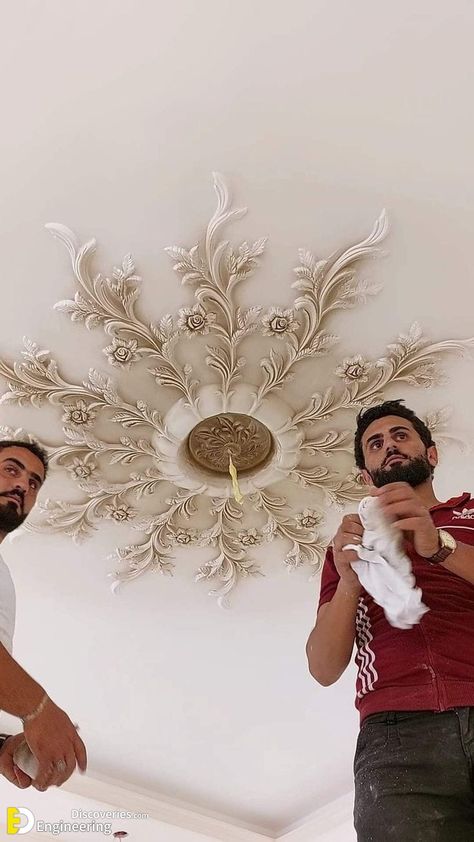 Ceiling Medallion Wall Art, False Sealing, Wooden Walls Living Room, Gypsum Board Ceiling, Diy Crown Molding, Luxury Ceiling Design, Board Ceiling, Sculpture Art Projects, Gypsum Decoration