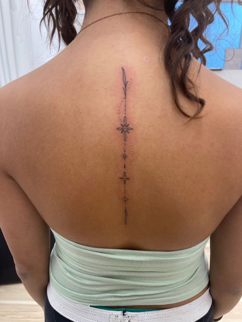 Girl Spine Tattoos, Back Tattoos Spine, Matching Bff Tattoos, Fierce Tattoo, Tattoo Ideas Inspiration, Sparkle Tattoo, Flower Spine Tattoos, Spine Tattoo Ideas, Tato Minimal