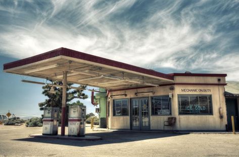 Abandoned Gas Station Aesthetic, Gas Station Concept Art, Gas Station Background, Desert Gas Station, Retro Gas Station, Devils Claw, Abandoned Gas Station, Old Gas Pumps, Old Abandoned Buildings