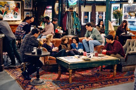 The one where the <em>Friends</em> set decorator spills his secrets Friends Cafe, Orange Sofa, Friends Episodes, Arte Peculiar, Photo Bank, Friends Cast, Friends Central Perk, Friends Moments, Friends Series