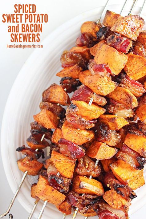 Sugar and spice and everything nice...that's what this Spiced Sweet Potato and Bacon Skewers recipe is made of! An easy side dish, perfect for fall. Bacon Skewers, Fall Grilling, Recipes Steak, Steak Grill, Recipes Meat, Kabob Recipes, Skewer Recipes, Bbq Sides, Avocado Dressing