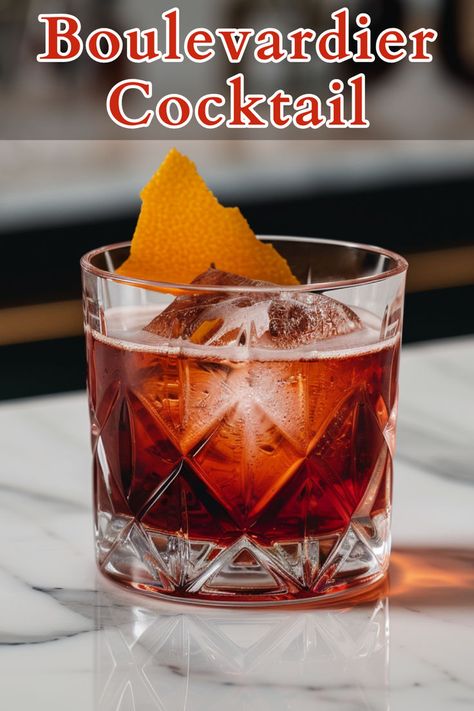 Boulevardier Cocktail Recipe, Boulevardier Cocktail, Vermouth Cocktail, Boulevardier, Sweet Vermouth, Cocktail Art, Cocktail Recipes Easy, Alcohol Drinks, Classic Cocktail